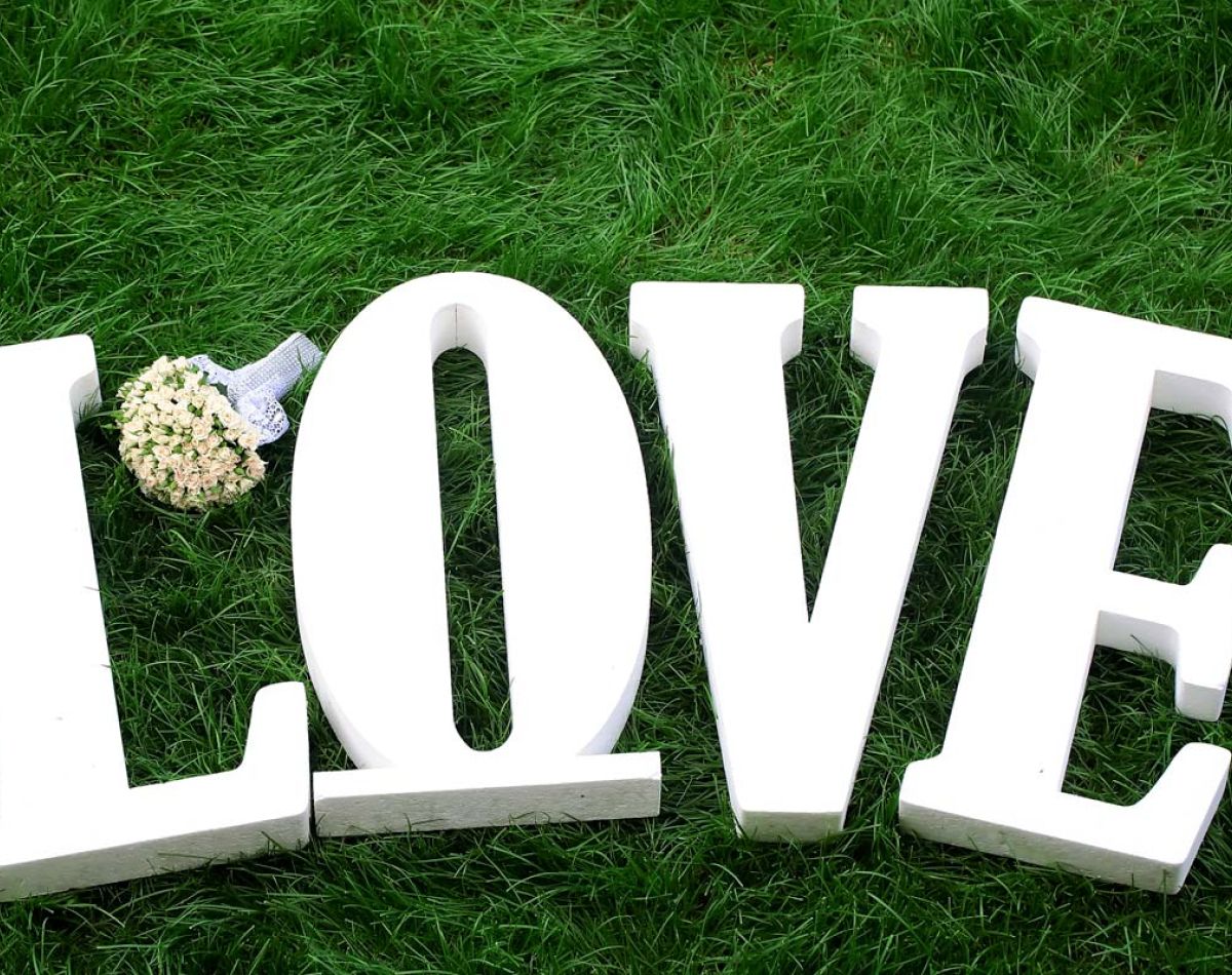 Сватбен Надпис LOVE от Стиропор